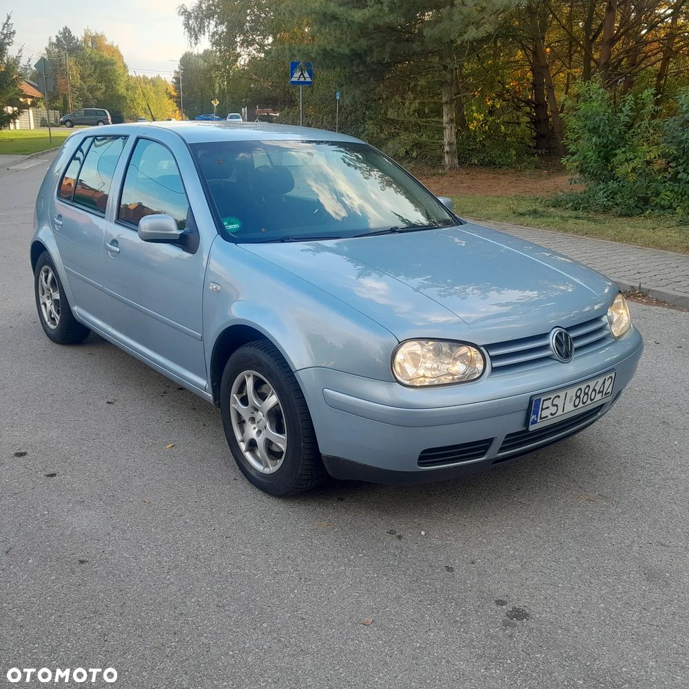 Volkswagen Golf - 5