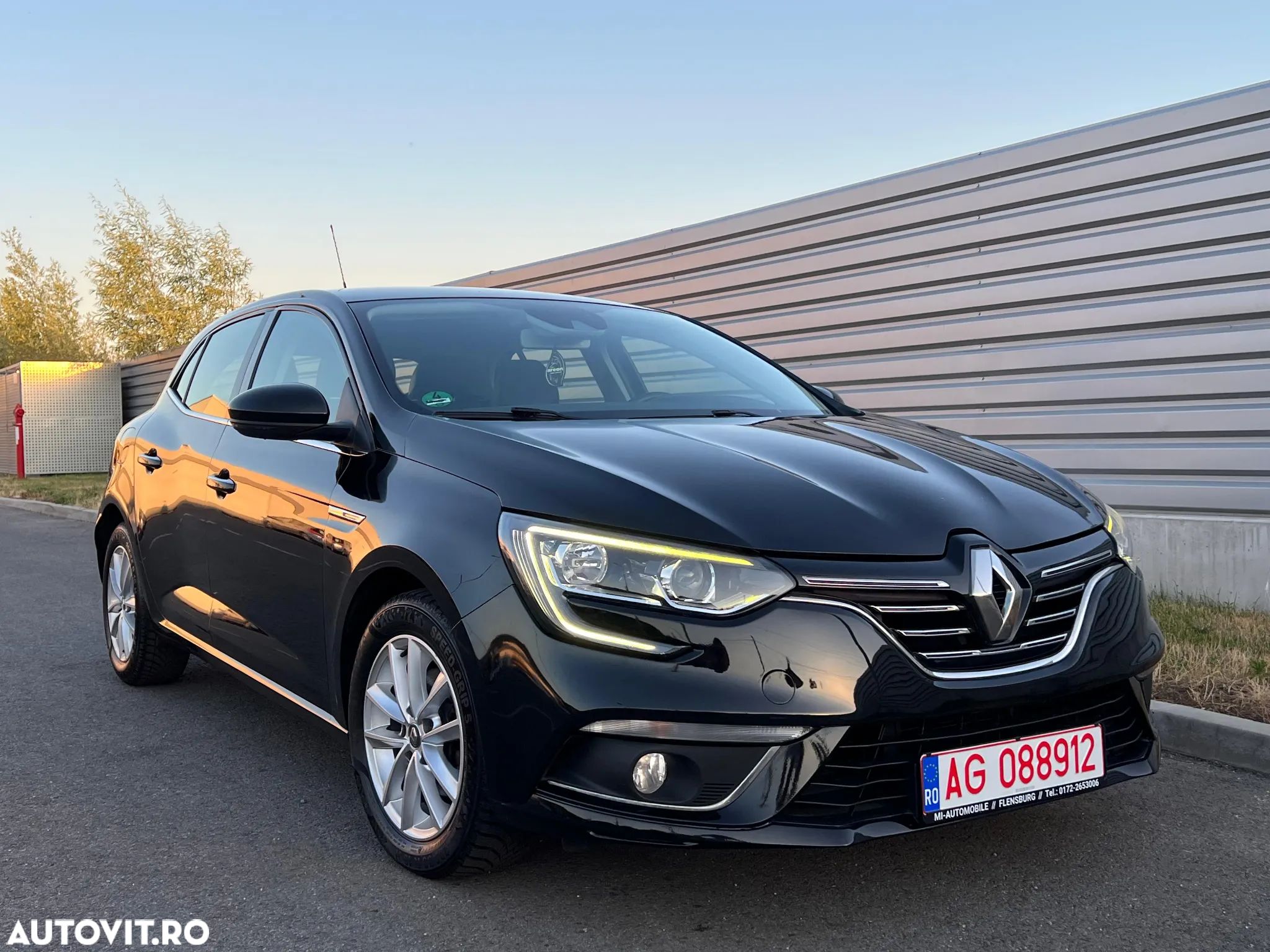 Renault Megane - 1