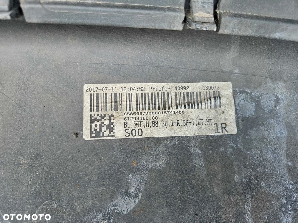 Zderzak Tyl Tylny S-Line Bialy Dyfuzor Audi A4 B8 Sedan - 38