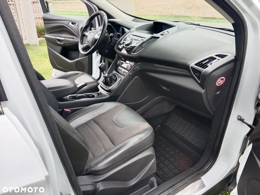 Ford Kuga 2.0 TDCi FWD Titanium Plus - 10