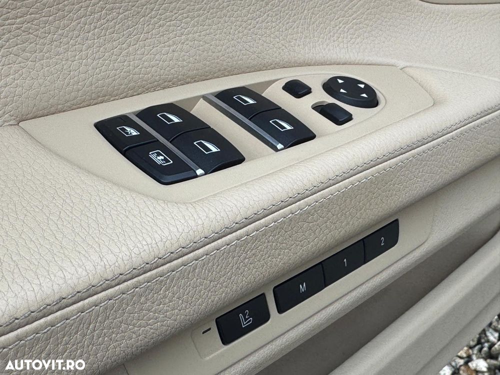 BMW Seria 7 740d Edition Exclusive - 24