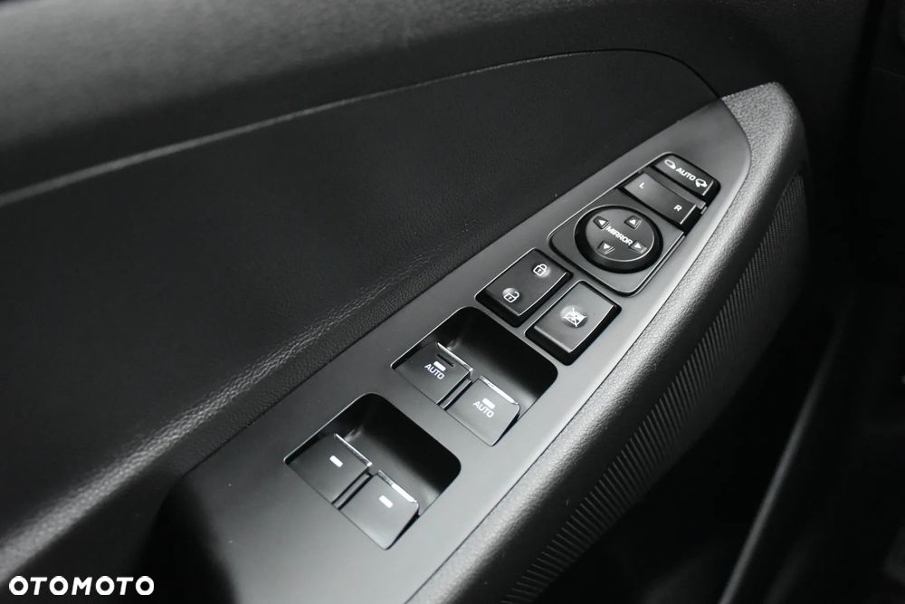 Hyundai Tucson 2.0 CRDI 4WD Automatik Premium - 23