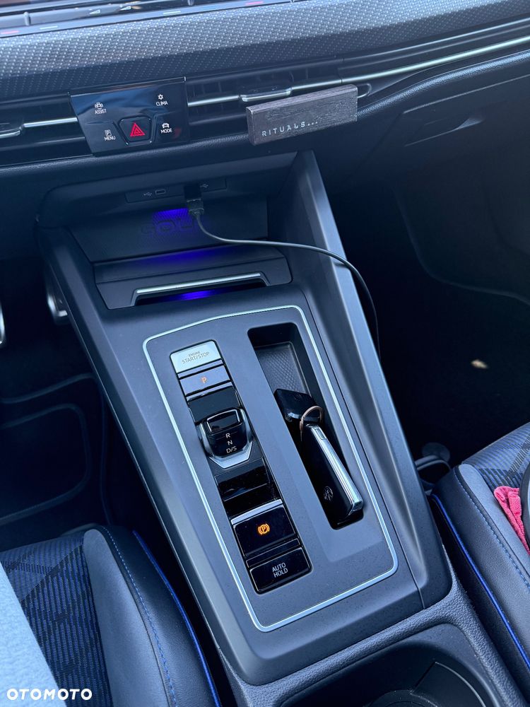 Volkswagen Golf - 14