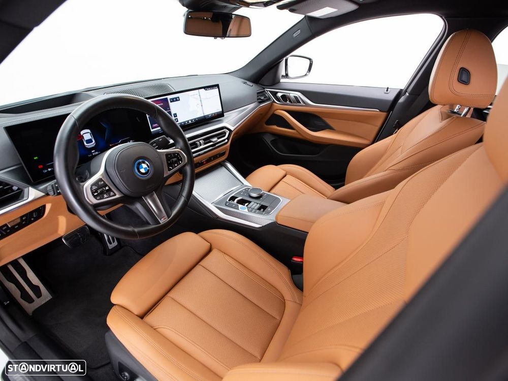 BMW i4 eDrive40 Pack Desportivo M - 8