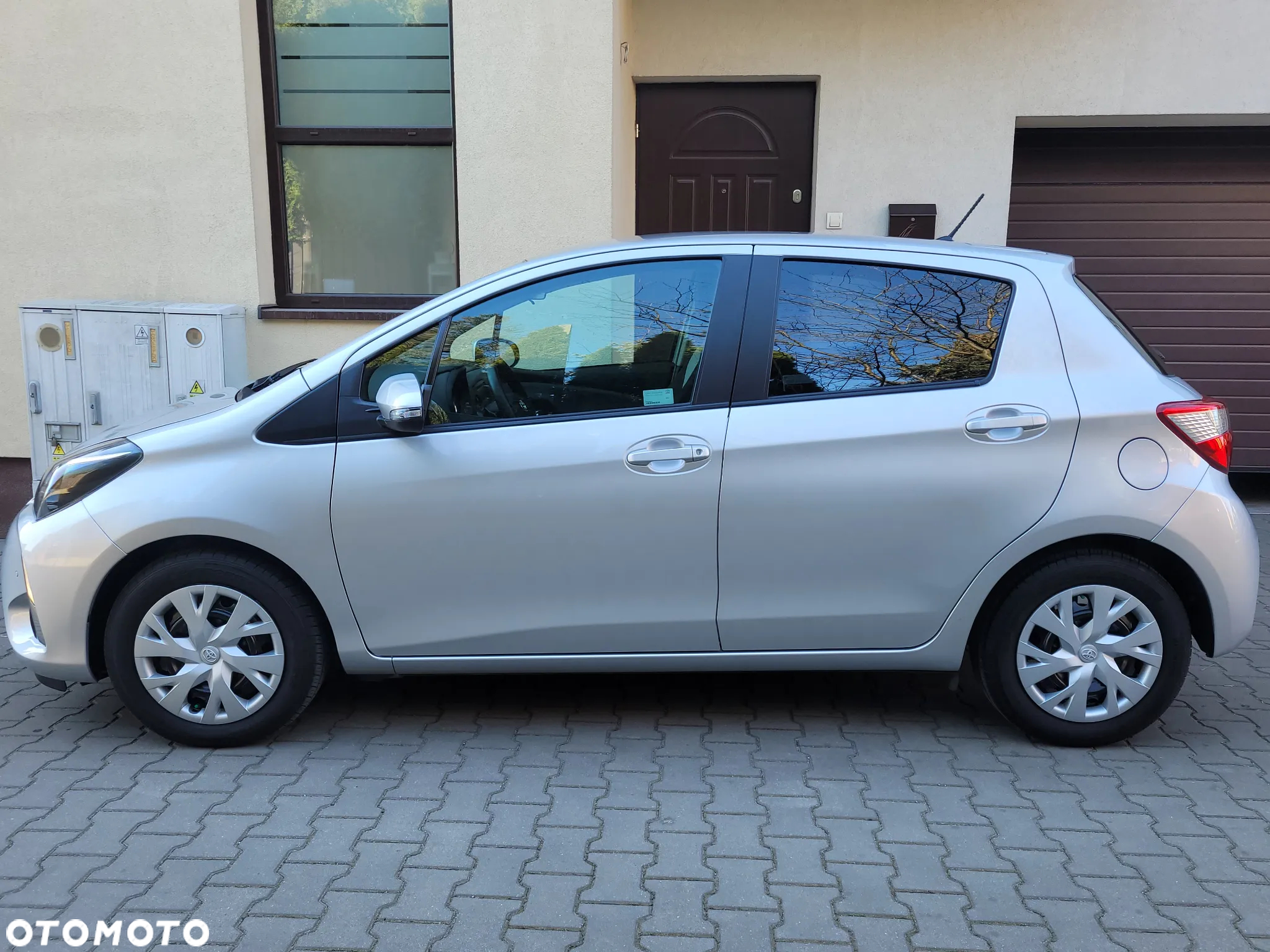 Toyota Yaris 1.5 Premium CVT - 2