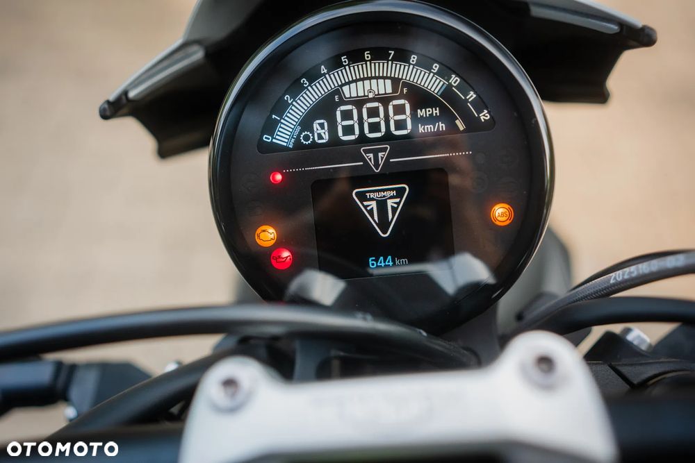 Triumph Trident - 28