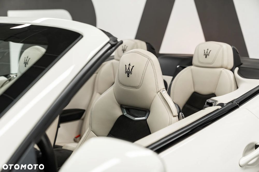 Maserati GranTurismo S - 8