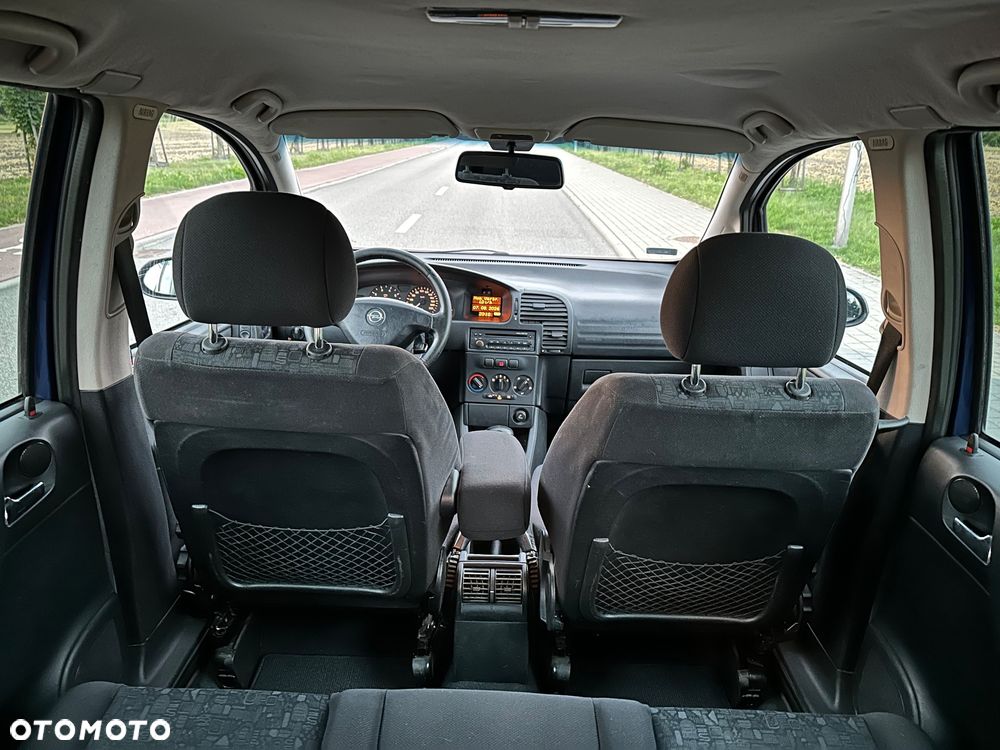 Opel Zafira 1.8 16V Elegance - 34