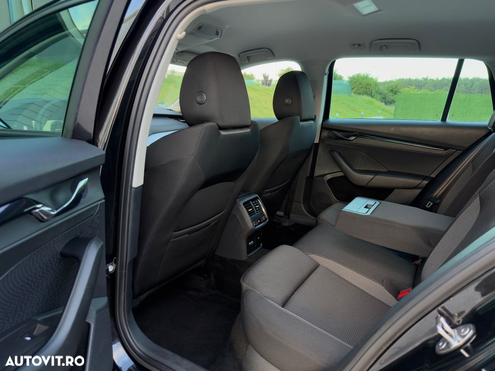 Skoda Octavia 2.0 TDI DSG Tour - 16