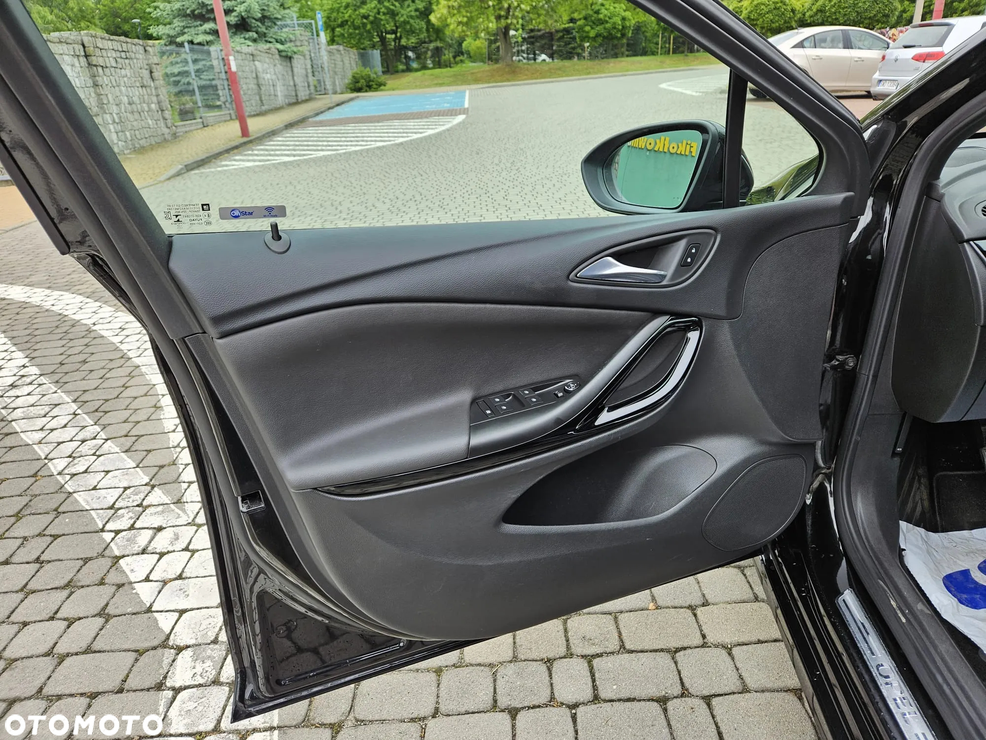 Opel Astra V 1.4 T Dynamic - 12