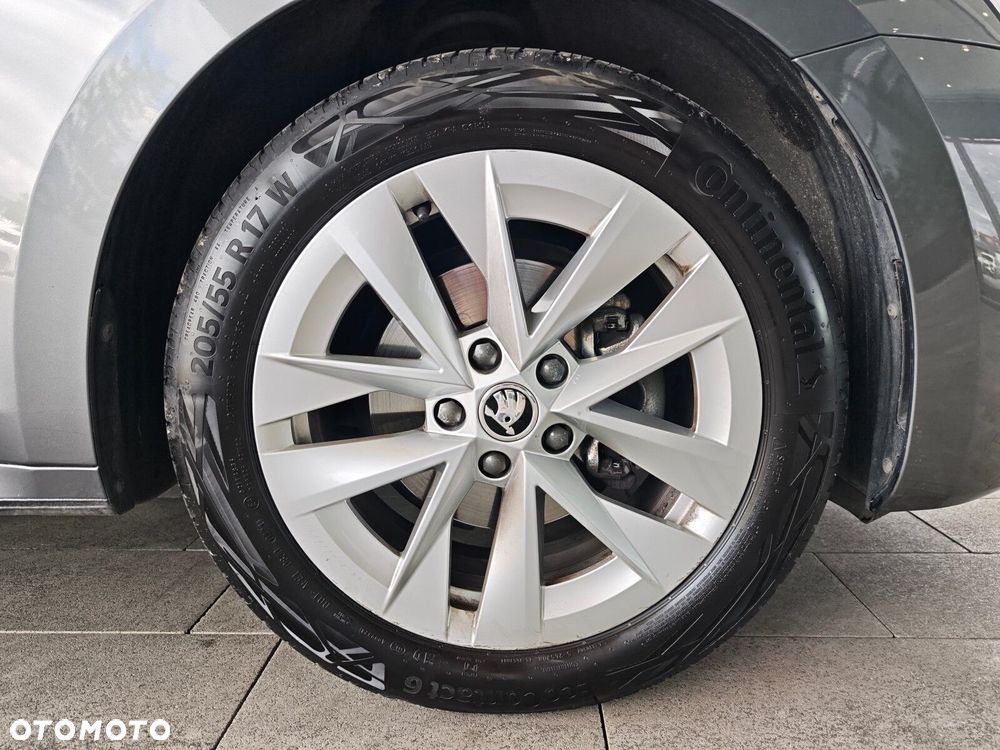 Skoda Octavia 1.5 TSI mHEV Selection DSG - 8