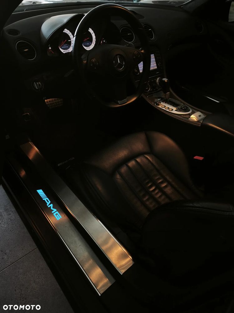 Mercedes-Benz SL 63 AMG SPEEDSHIFT MCT - 38