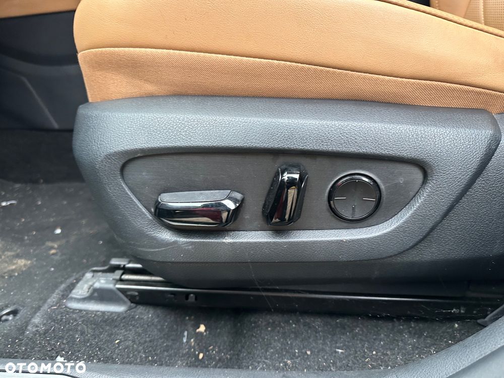 Lexus NX 450h+ E-FOUR - 17