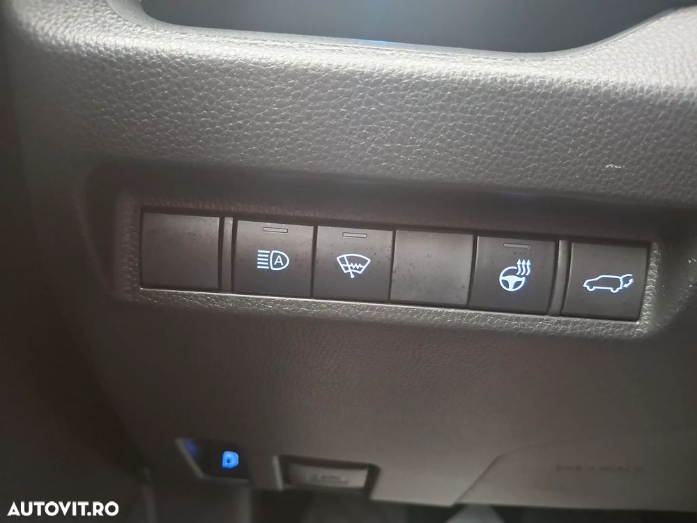 Suzuki Across PLUG-IN HYBRID - 14