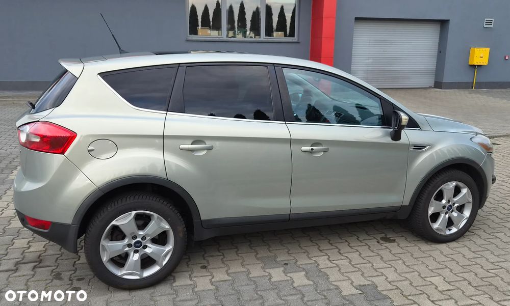 Ford Kuga 2.0 TDCi Titanium - 14