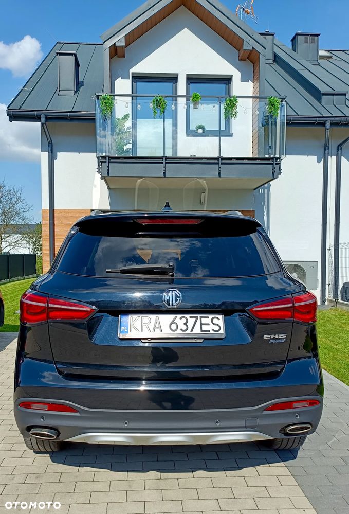 MG EHS Luxury - 3