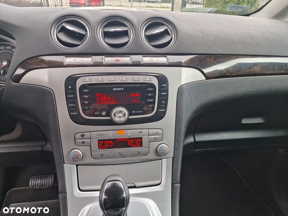 Ford Galaxy 2.0 TDCi DPF Ghia - 27