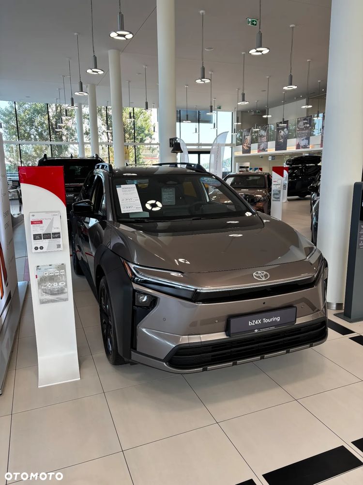 Toyota bZ4X 74.7kWh 4x4 Executive - 2