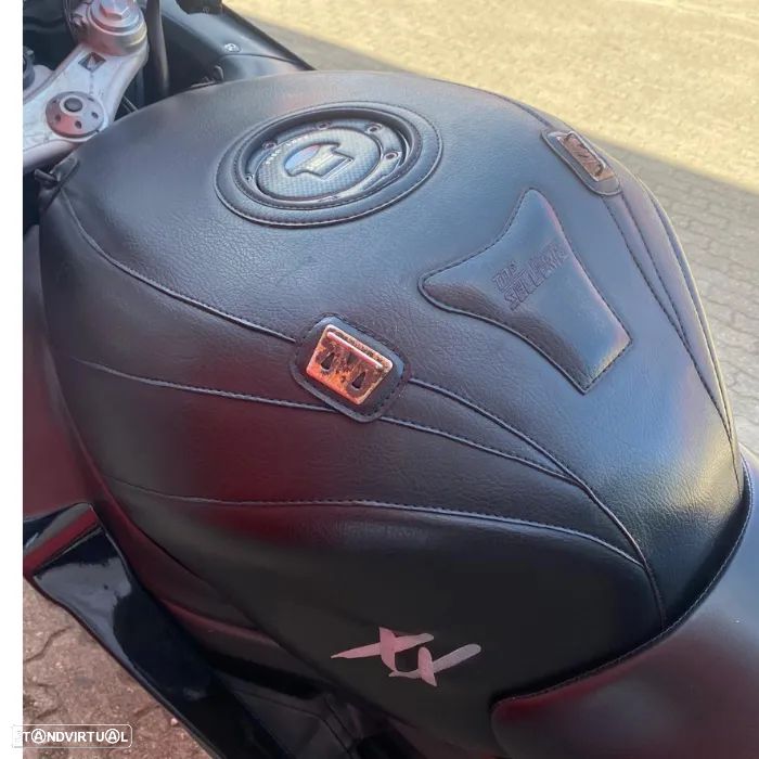 Honda CBR 1100XX - 6