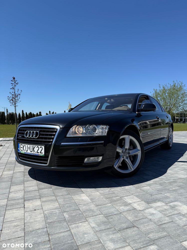 Audi A8 - 1