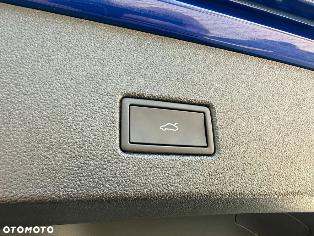 Volkswagen T-Roc 1.5 TSI R-Line DSG - 17