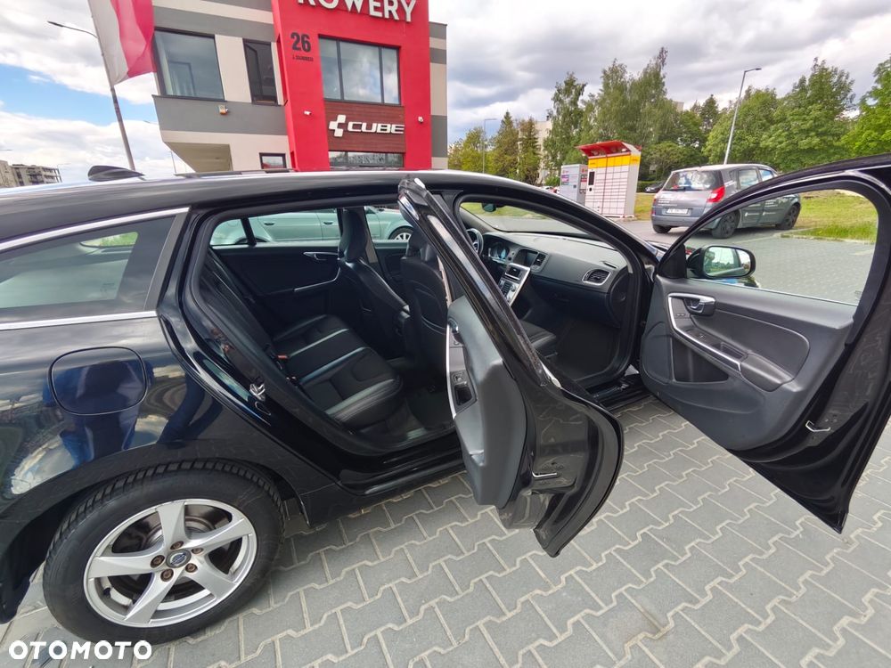 Volvo V60 D3 Drive-E Dynamic Edition (Momentum) - 20
