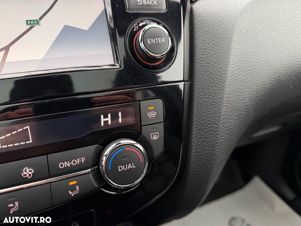 Nissan Qashqai 1.6 DCI Xtronic TEKNA+ - 22