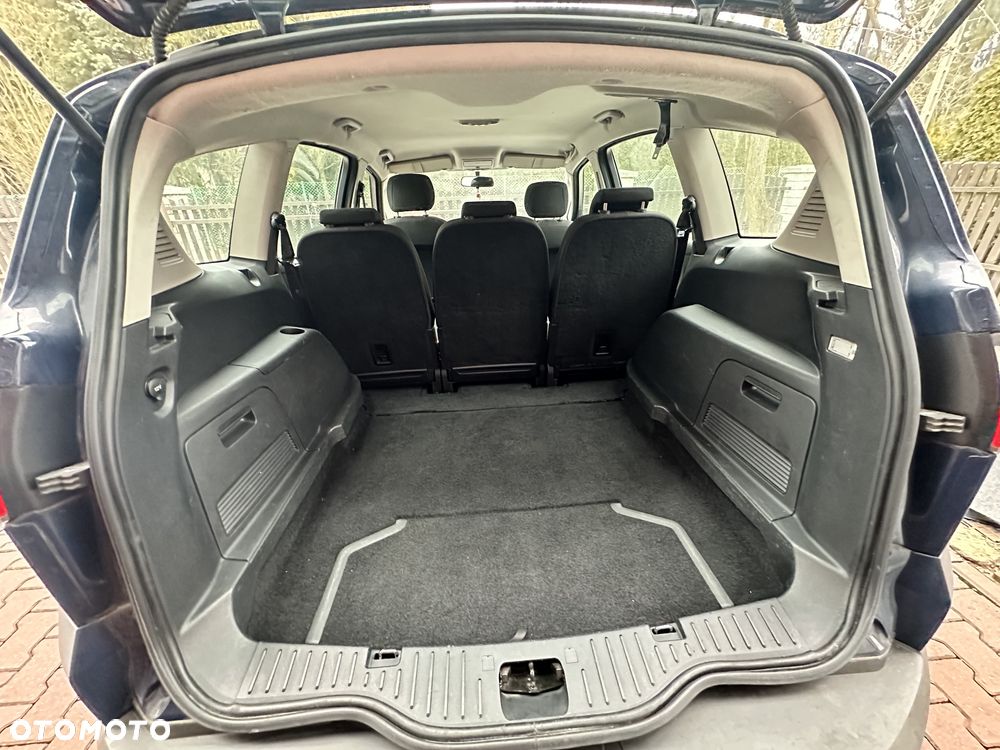 Ford S-Max 2.0 TDCi Trend - 12