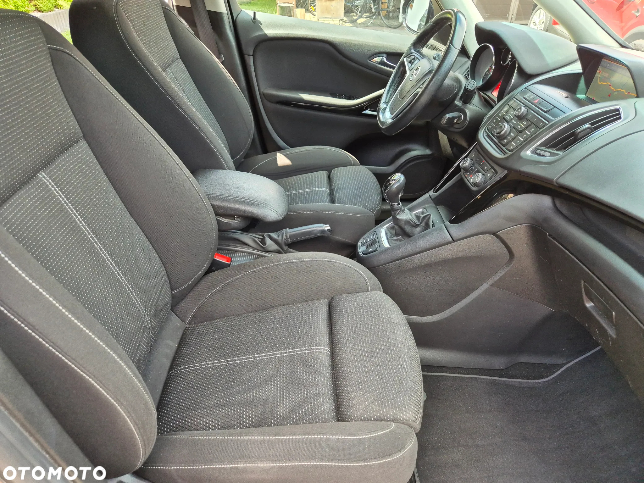 Opel Zafira 1.4 Turbo (ecoFLEX) Start/Stop Business Edition - 25
