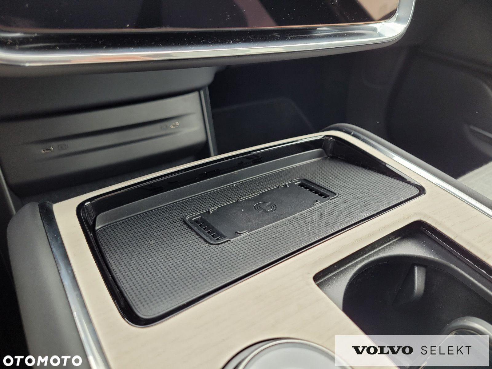 Volvo EX90 - 21