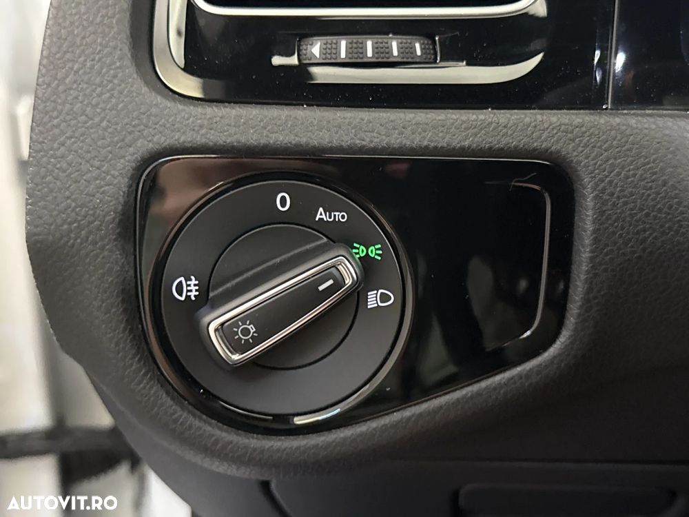 Volkswagen Golf - 16