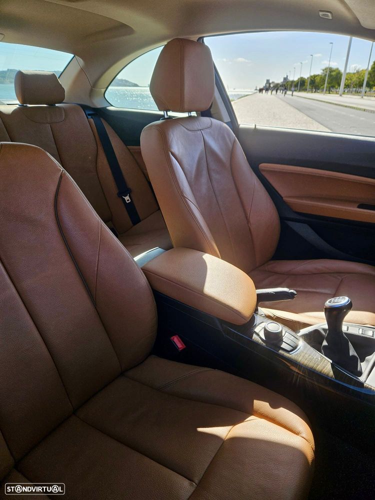 BMW 218 i Luxury Line - 22