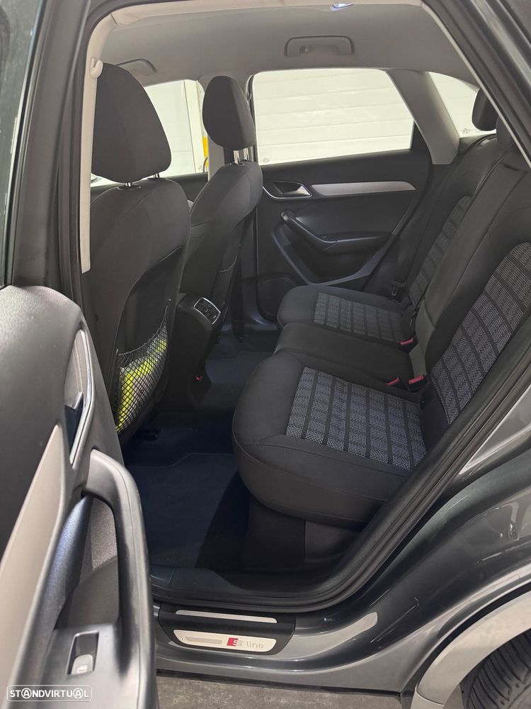 Audi Q3 2.0 TDI S-line - 15