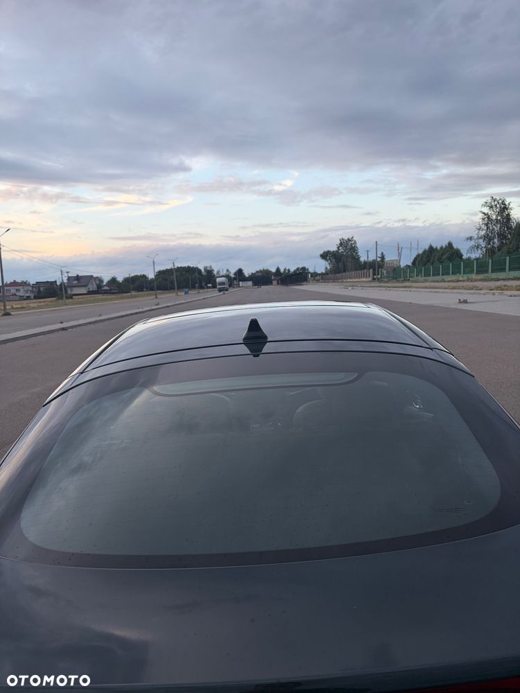 Kia Stinger 3.3 T-GDI V6 GT AWD - 18
