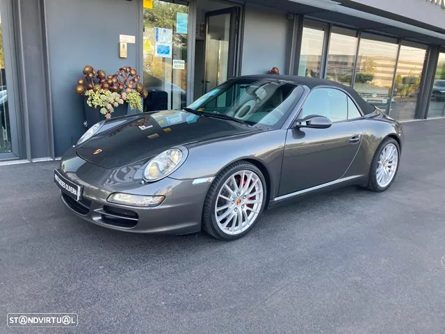 Porsche 911 (997) Carrera 4 S - 38