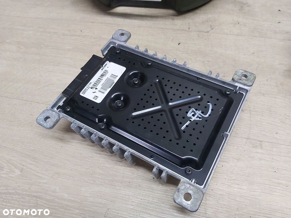 Nissan Qashqai I J10 Lift wzmacniacz subwoofer głośnik zestaw BOSE - 3