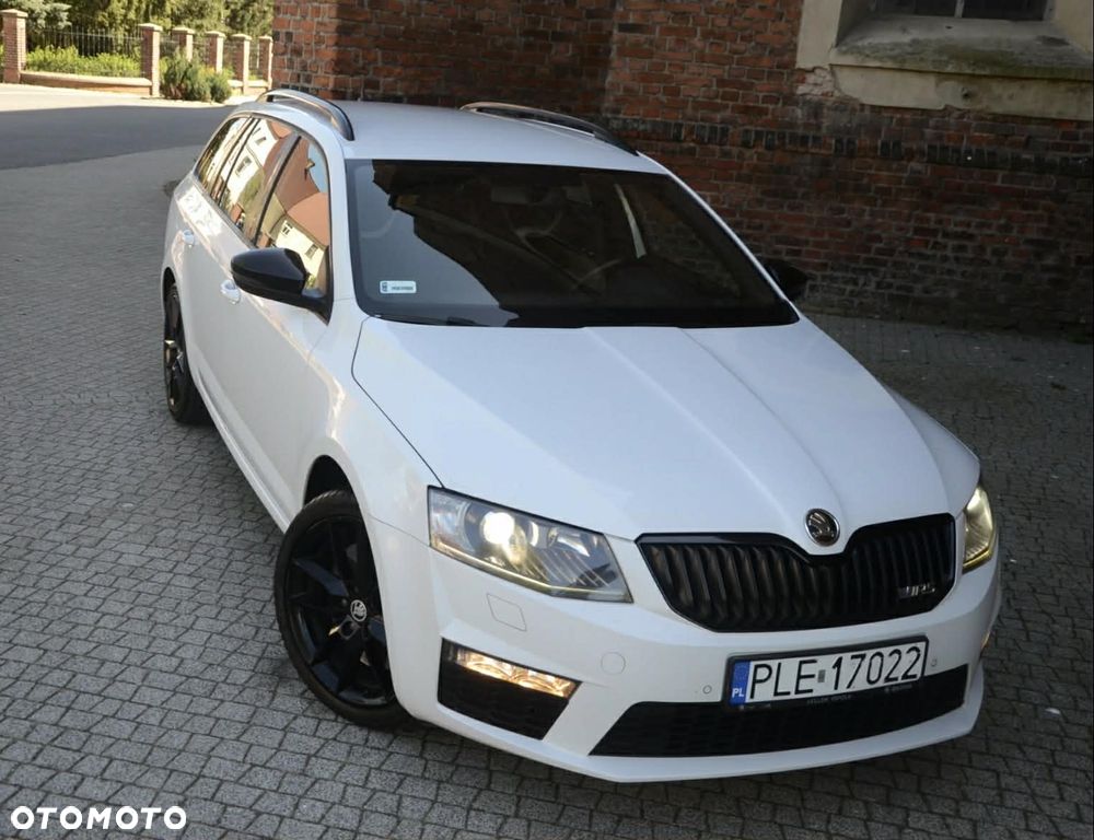 Skoda Octavia 2.0 TDI RS DSG - 1
