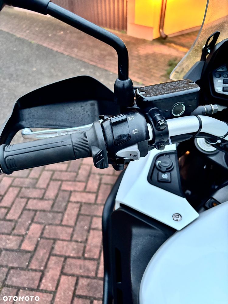 Honda VFR - 17