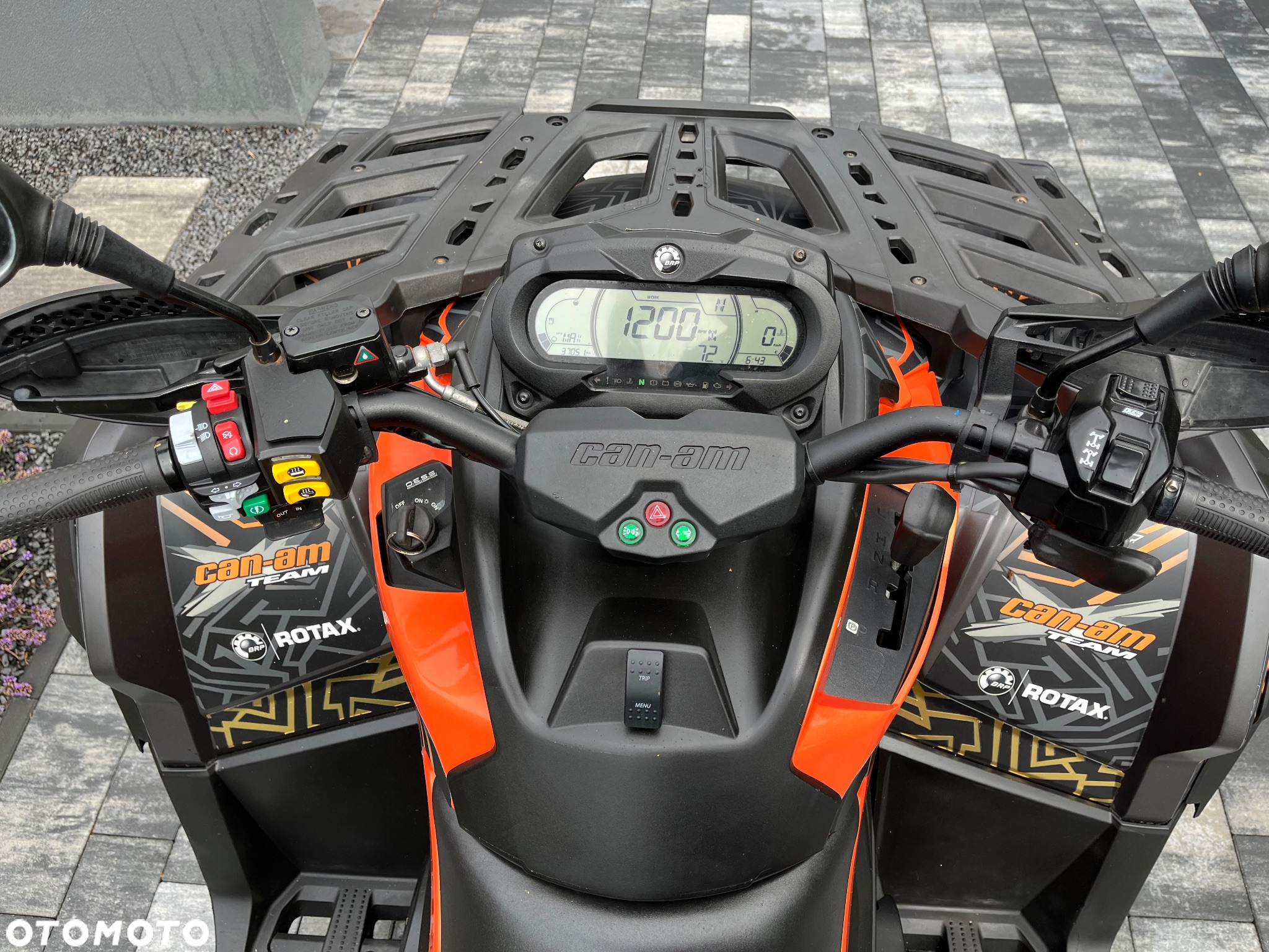 Can-Am Outlander Max - 8