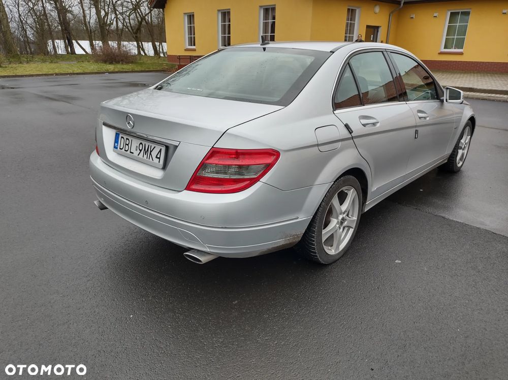 Mercedes-Benz Klasa C 320 T CDI 7G-TRONIC Avantgarde DPF Sport Edition - 6