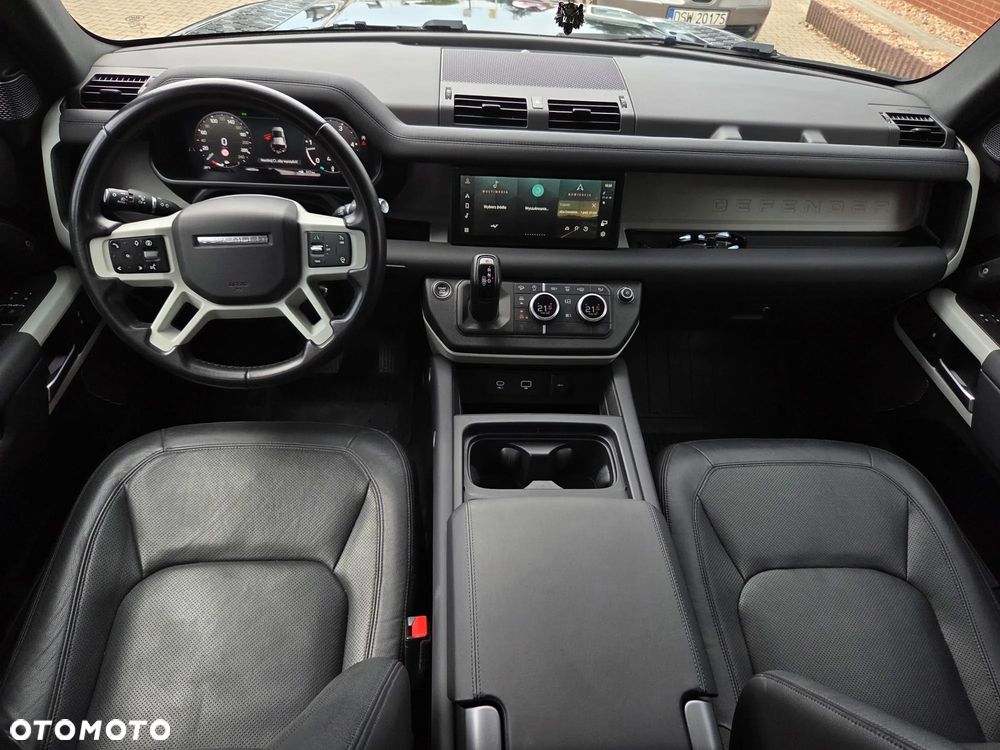 Land Rover Defender 3.0 D250 mHEV X-Dynamic HSE - 14