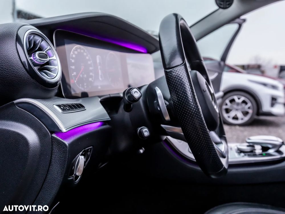 Mercedes-Benz E 220 d 4Matic 9G-TRONIC Avantgarde - 17