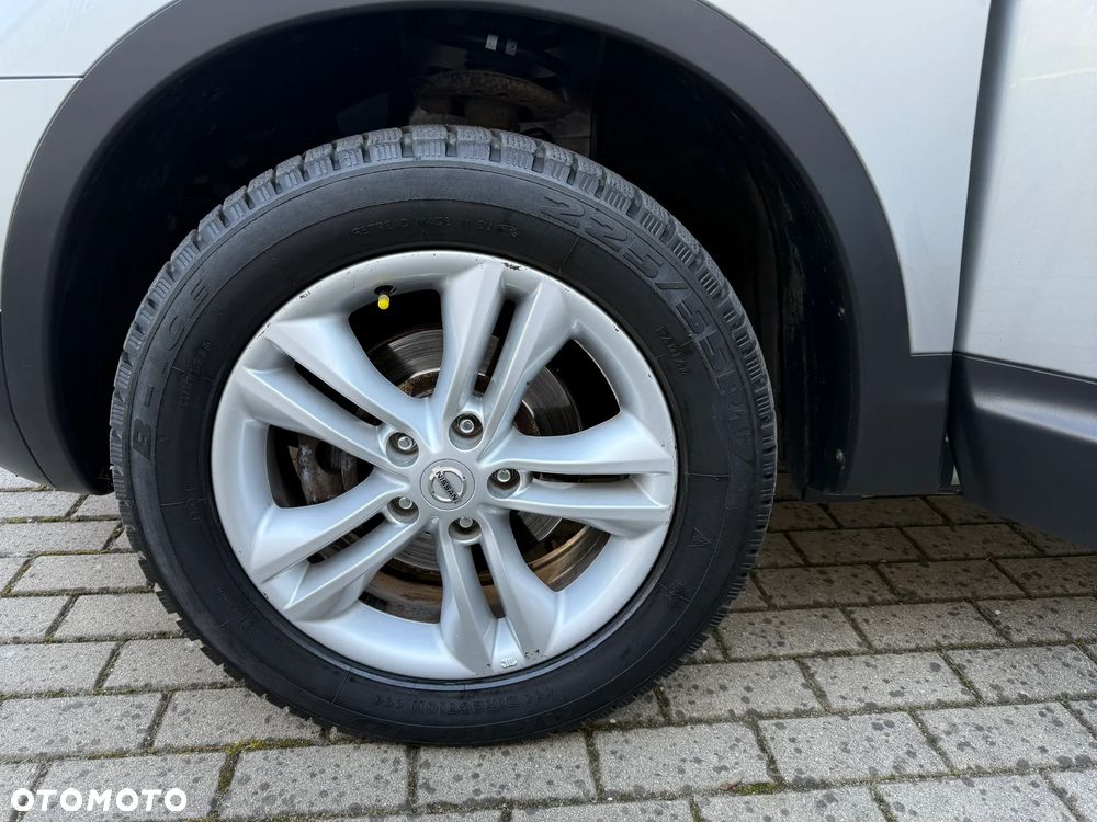 Nissan Qashqai - 25