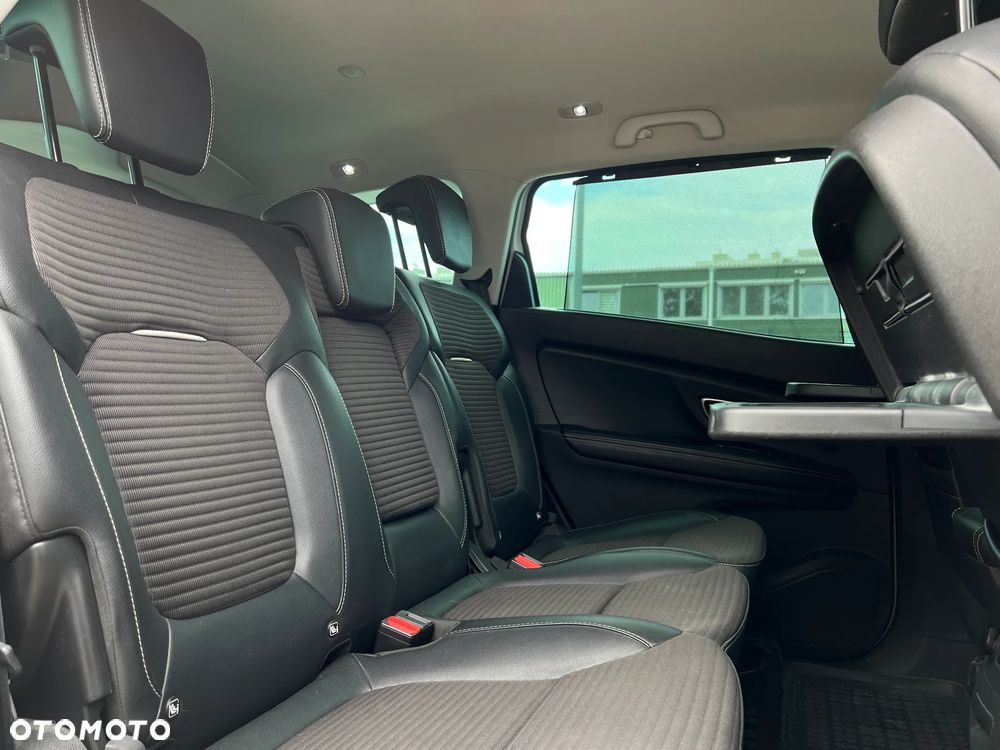Renault Scenic - 31