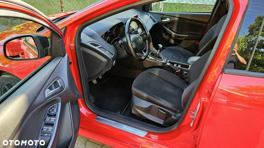 Ford Focus 1.5 EcoBoost STart-Stopp-System ST-LINE - 19