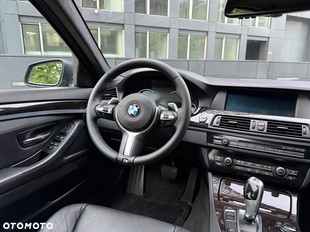 BMW Seria 5 528i xDrive - 22