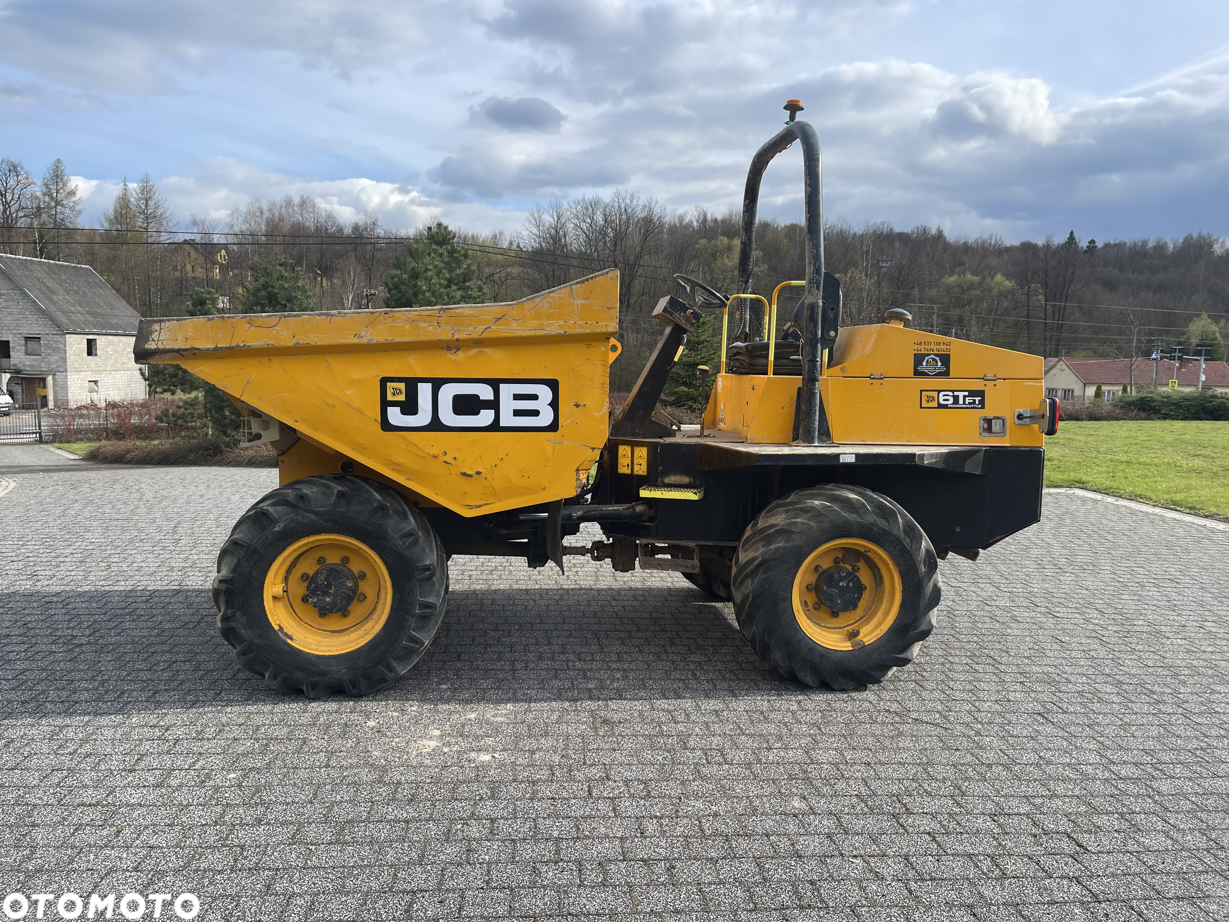 JCB 6TFt - 2