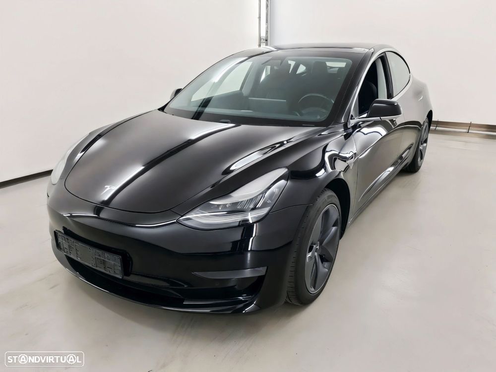 Tesla Model 3 - 5