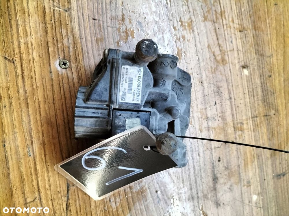 ZAWÓR MODULATOR ABS K038435 MERCEDES ATEGO AXOR - 1