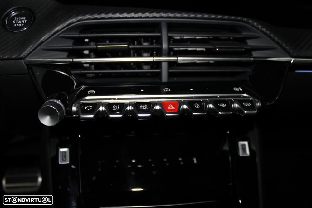 Peugeot e-2008 54 kWh GT - 14